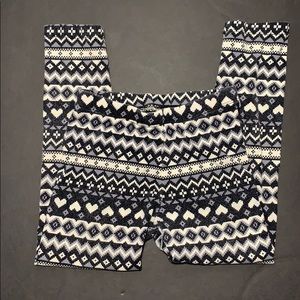 Children’s Place Black/White Leggings, Girls 5/6